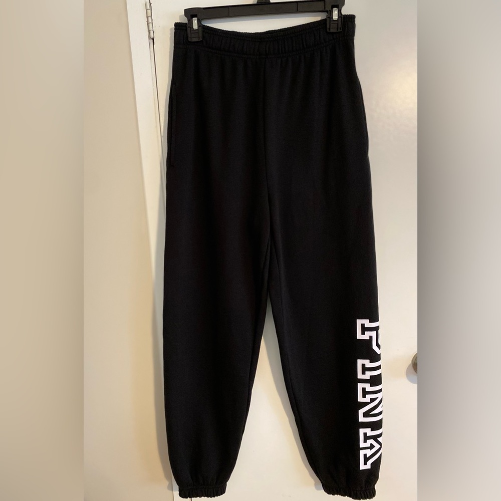 NWOT  Black Oversized Fit Sweatpants Size Small Pink Brand